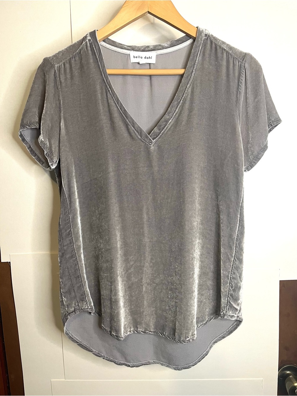 Bella Dahl Women’s XS Gray Silk-Blend Velvet V-Neck Short Sleeve Tee